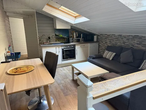 T2 duplex meublé 39m² — Hyper-centre Lille — Rue Pierre Mauroy
