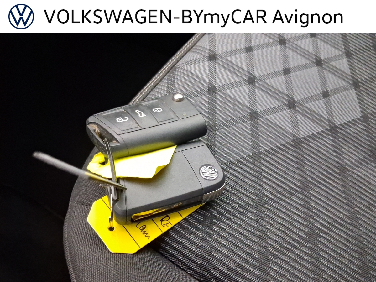 Volkswagen Taigo 1.5 TSI 150 DSG7 — photo 34