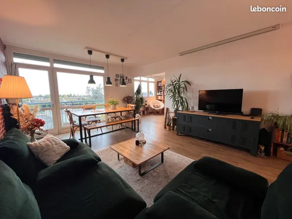 Appartement avec balcon 83m²