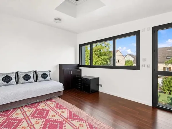 Maison 5 pièces 220 m²