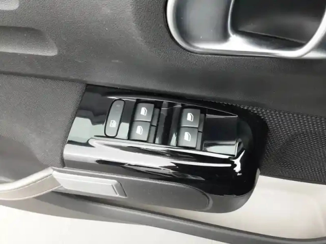 Citroën C3 puretech 83 s&amp;s bvm5 — photo 39