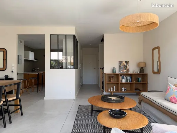‎Rennes - Triplex 166 m² (6 pièces)