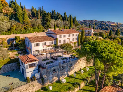 Maison 20 pièces 1000 m²