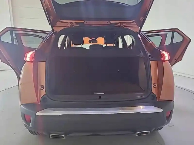 Peugeot 2008 puretech 130 s&amp;s bvm6 — photo 28