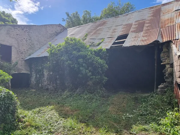 Maison 3 pièces 240 m²