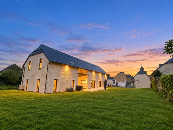 Maison 7 pièces 252 m²