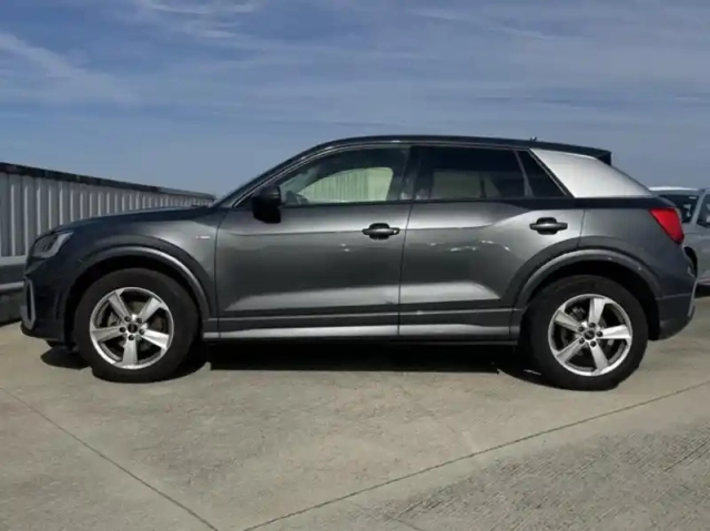 Audi Q2 35 tfsi 150ch s line s tronic 7 — photo 5