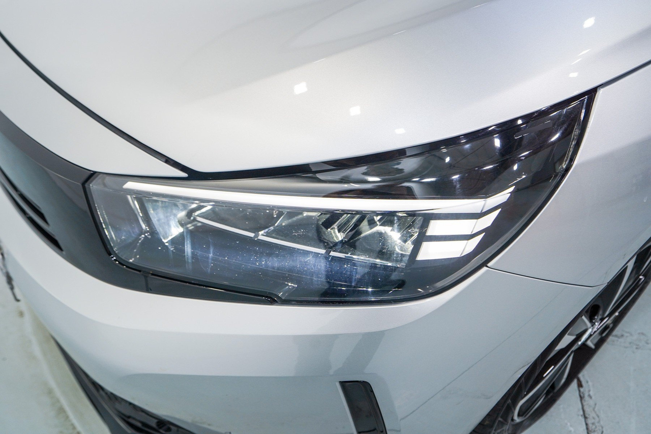 Opel Corsa — photo 9