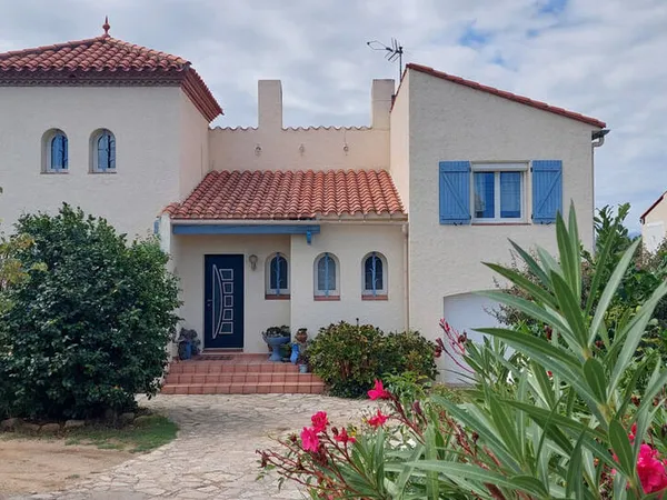 Villa d'exception avec vue sur les Albères et le Canigou