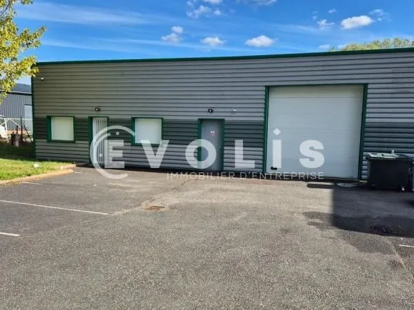 Local d'activité 266 m²