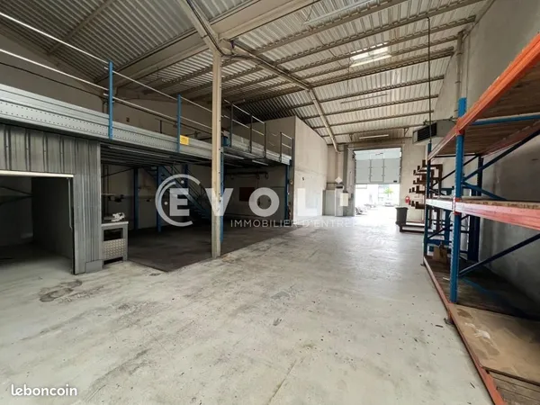 Local d'activité 495 m²