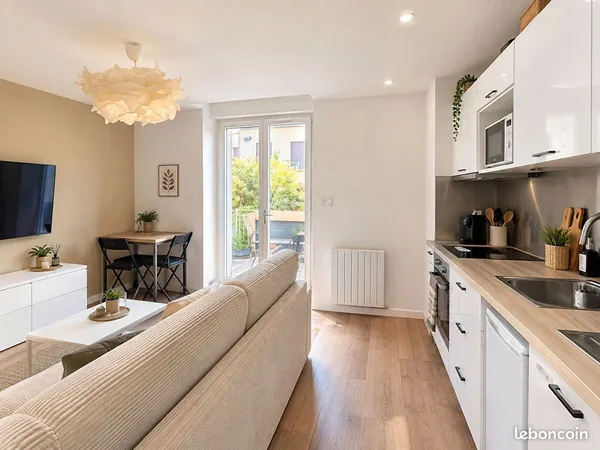 Studio 1 pièce 19 m²