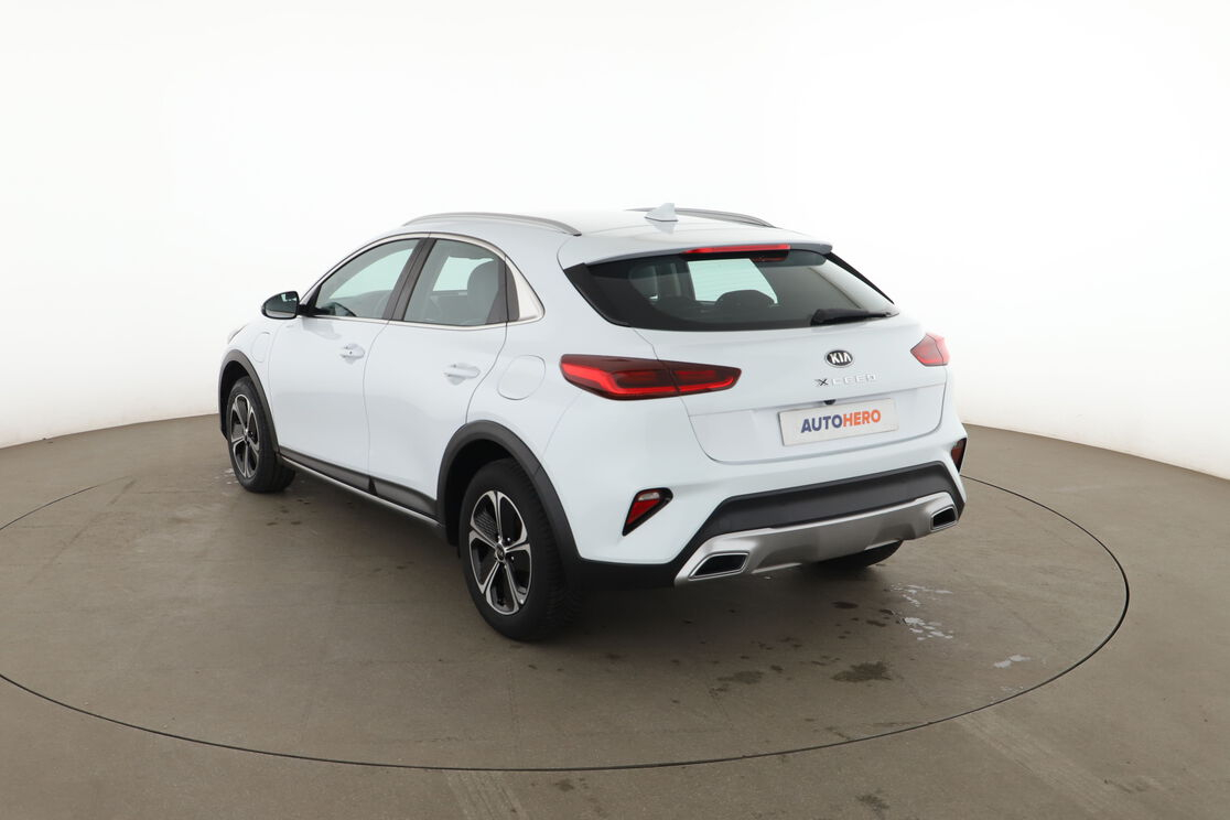 Kia XCeed 1.6 GDi ISG PHEV Active DCT6 — photo 3