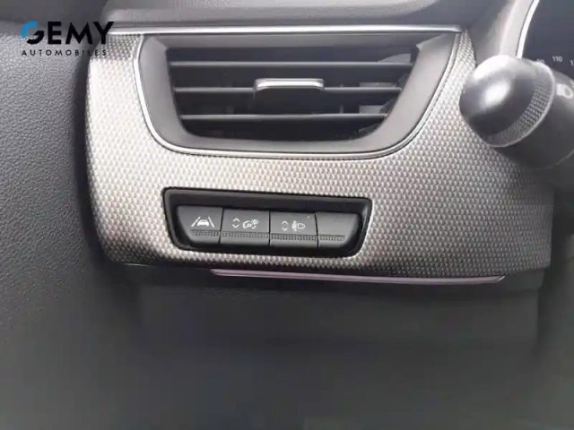 Renault Arkana mild hybrid 140 edc fap - 22 — photo 32