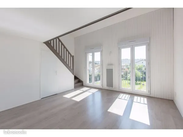 Appartement 43 m2 métro roseraie