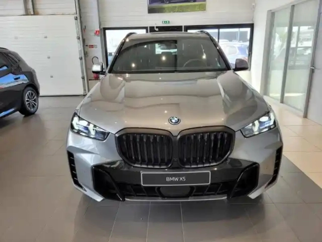Bmw X5 xdrive50e 489ch m sport — photo 2
