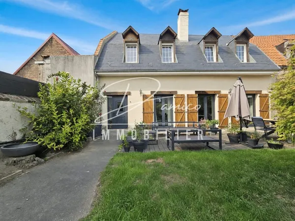 Maison familiale 3 chambres, jardin et grand atelier à 2 minute
