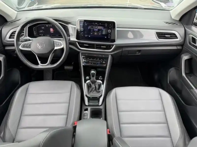Volkswagen T-Roc 1.5 tsi evo 150ch style exclusive dsg7 — photo 10