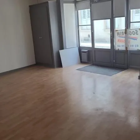 Local commercial 48 m²