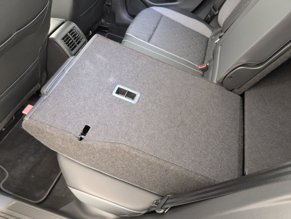 Volkswagen Golf 8 — photo 12