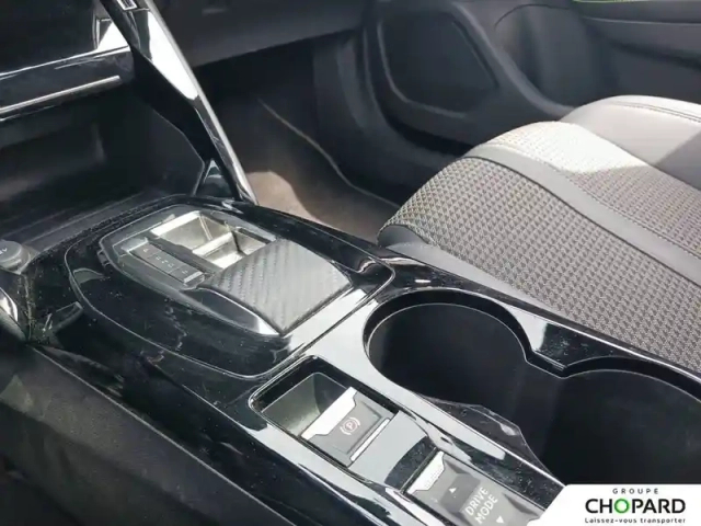 Peugeot 2008 electrique 136 ch — photo 13