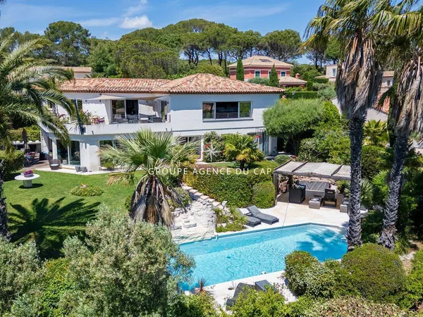 Villa 7 pièces 280 m²