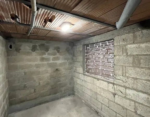 Parking/Garage/Box