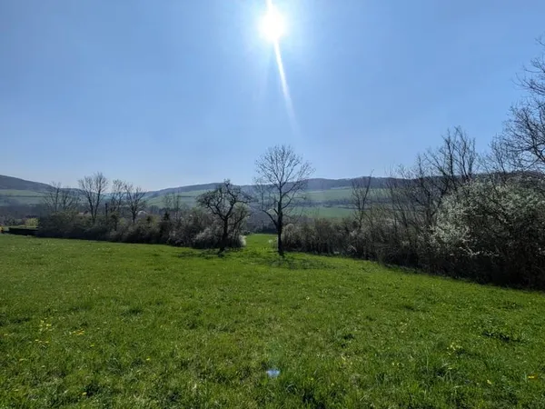 Terrain constructible de 3165 m2 - Verrey sous Salmaise - Ca