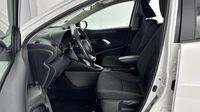 Toyota Yaris 116h Dynamic 5p MY22 — photo 12