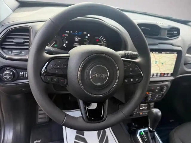 Jeep Renegade 1.3 turbo t4 190ch 4xe upland at6 — photo 26