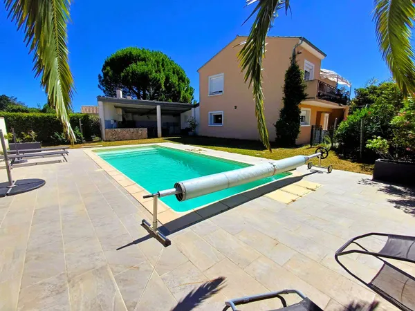 Immeuble 207 m²