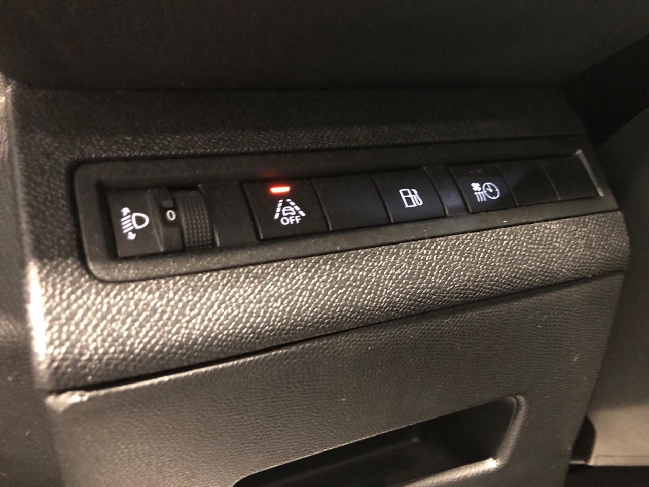 Peugeot 3008 hybrid 225 e-eat8 allure pack — photo 27