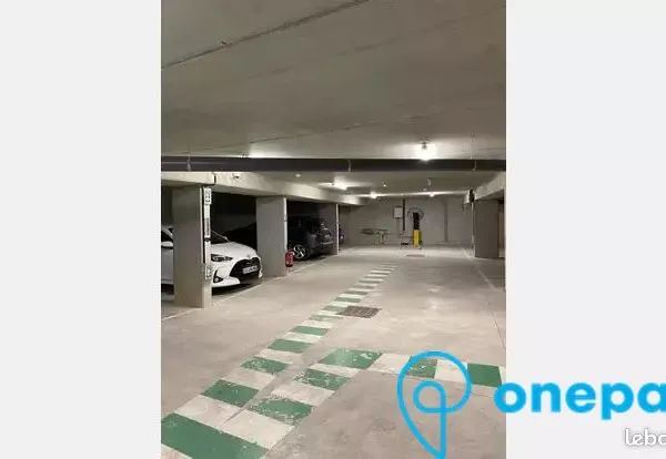 Parking/box 12 m² ROISSY EN FRANCE