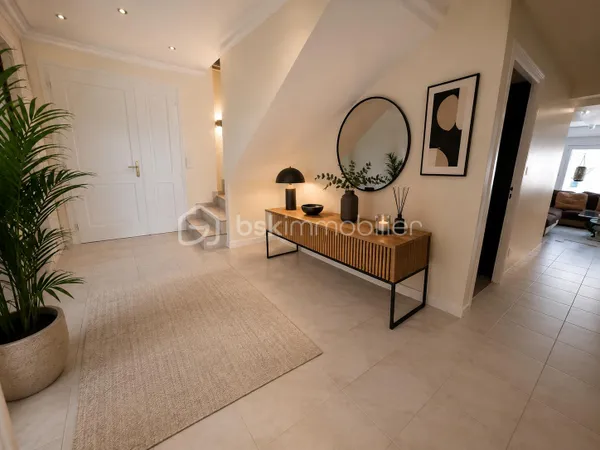 Maison 7 pièces 255 m²