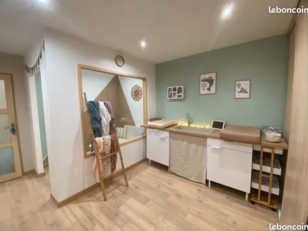 Bureau et espace de travail Location Peypin  50m² 880€