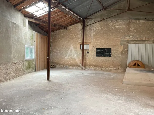 Parking/box 186 m² PONT L ABBE D ARNOULT