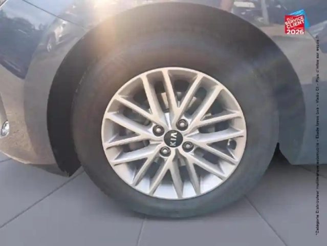 Kia Rio 1.2 84ch isg launch edition business — photo 10