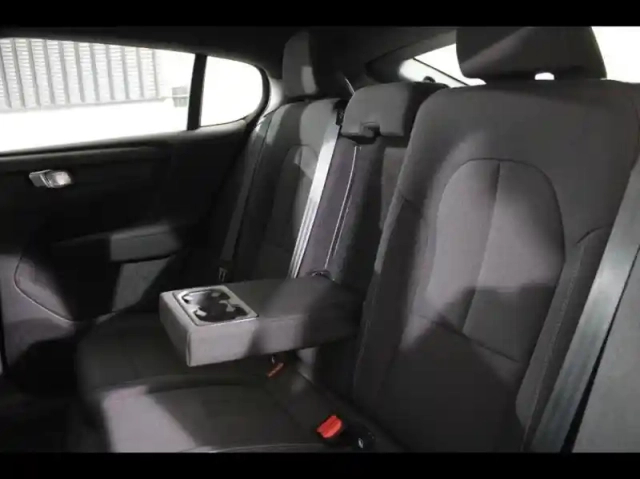 Volvo C40 recharge 231ch start — photo 26