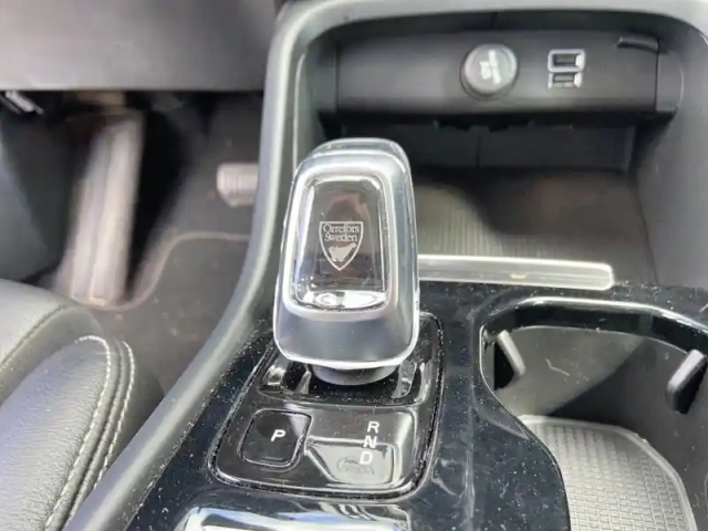 Volvo Xc40 t5 recharge 180+82 ch dct7 — photo 12
