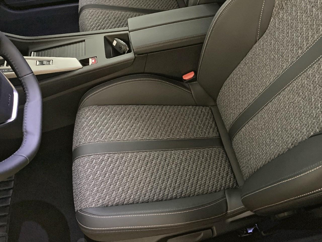 Peugeot 308 sw bluehdi 130ch s&s eat8 allure — photo 9