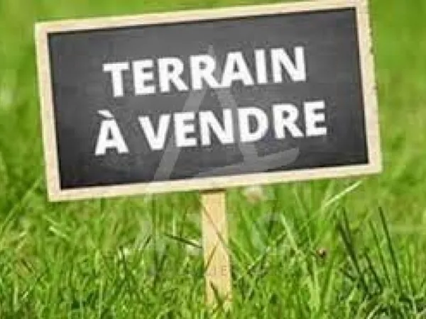 Terrain constructible 1070 m²