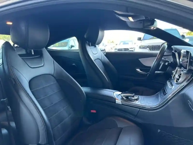 Mercedes Classe C 220 d coupé amg line — photo 12