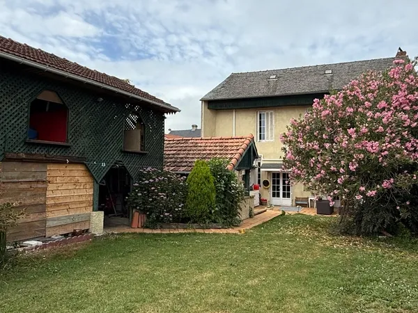 Maison centre Bordères sur Echez trois chambres sur 590M2 de terrain, proche Tarbes