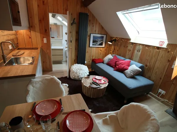 Joli studio meublé style chalet centre Montargis - Cocooning