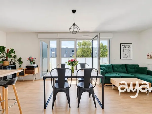 PORT LAUNAY - T3 DE 63 M² AVEC BALCON & ASCENCEUR