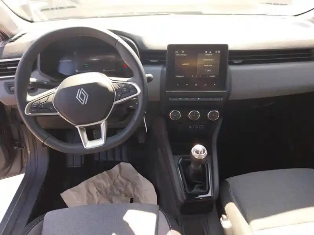 Renault Clio tce 90 ch gsr2 — photo 3