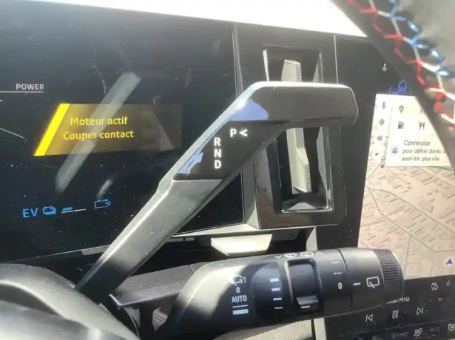 Renault Austral nouveau full hybrid e-tech 200 ch esprit alpine — photo 23