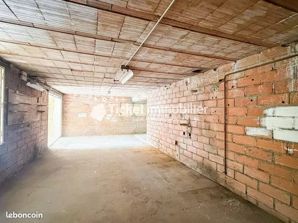 Loft 2 pièces 62 m²