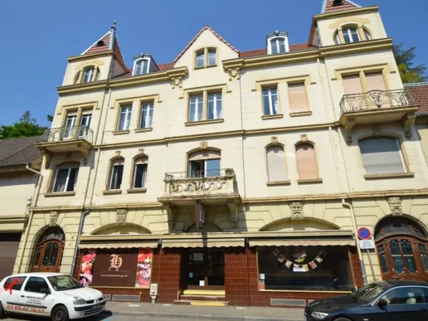 Local commercial 110 m²