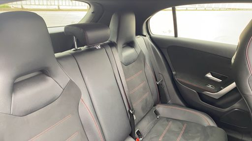 Mercedes Classe A 200 163 7G-DCT - Amg Line + – 2019 – 53175 km – Essence – Boîte Automatique — photo 49
